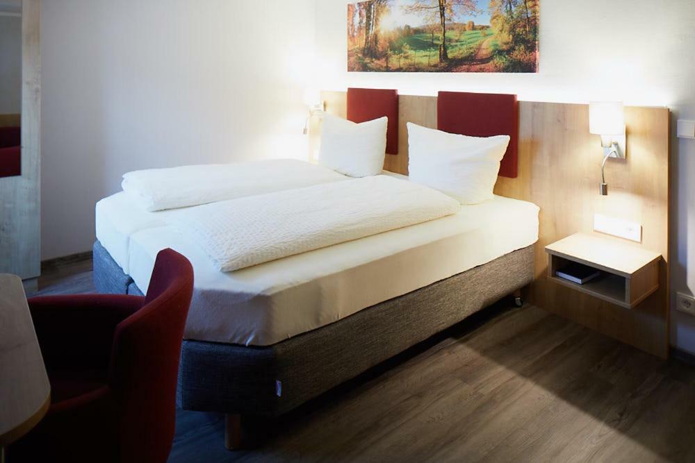 Gasthof Pension Kettler Оберасбах Экстерьер фото