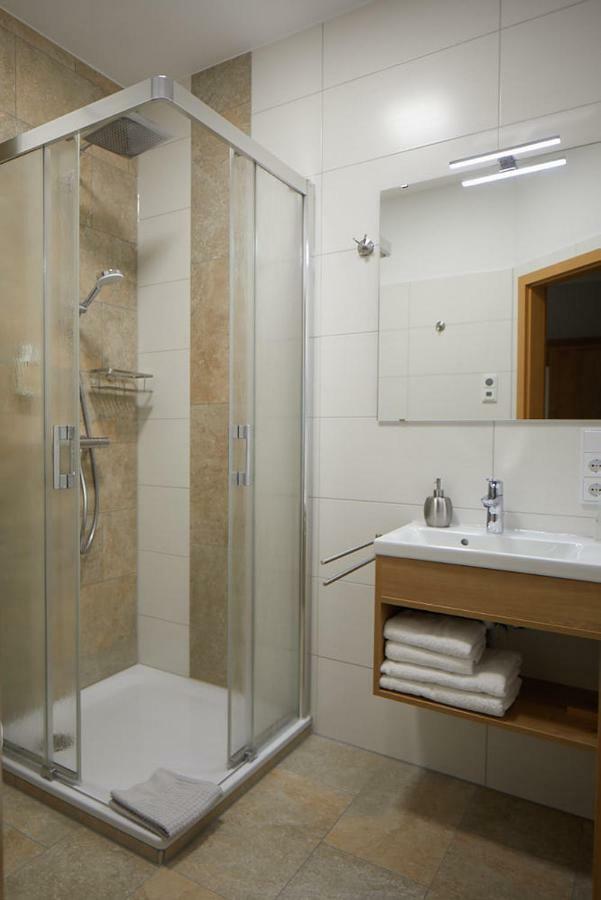 Gasthof Pension Kettler Оберасбах Экстерьер фото
